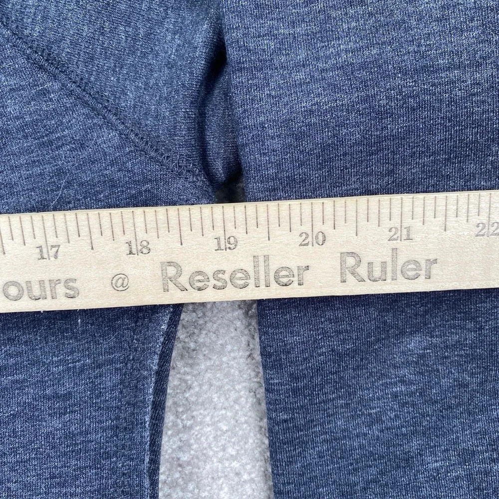 Lake George New York Women's‎ Sweatshirt Size Medium Blue Turtle - Picture 9 of 11